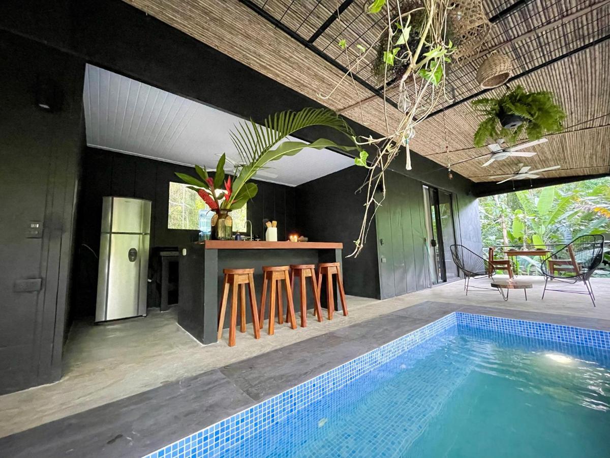 Villa Joeyshe- New Luxury Villa With Pool & Ac Puerto Viejo de Talamanca المظهر الخارجي الصورة